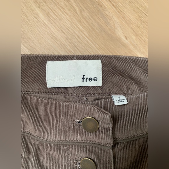 Aritzia - Karmen skirt - Picture 3 of 3